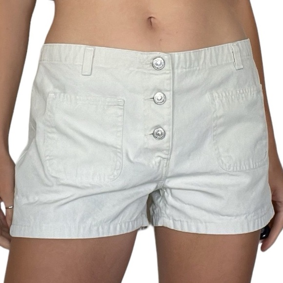 Vintage y2k Levi’s Low-Midrise Cotton Denim Cream Button Fly Shorts 34” 8/10 - Picture 1 of 13